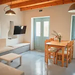 Feriehus Maira Arch House