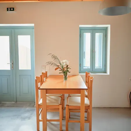Maira Arch House * Ποταμός