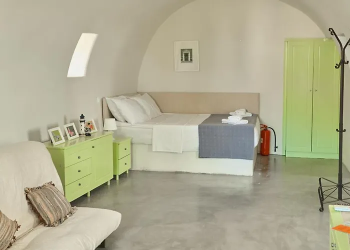 Maira Arch House